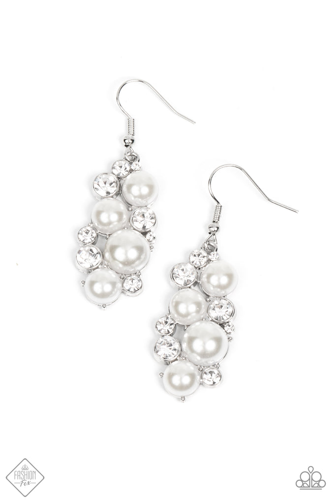Paparazzi Earring ~ Timelessly Traditional - Silver – Paparazzi Jewelry |  Online Store | DebsJewelryShop.com